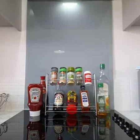 Cosy Apartment With Balcony And Breakfast Bishop Auckland Exterior photo