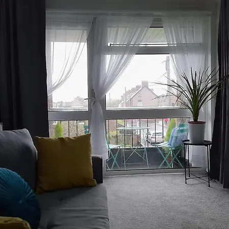 Cosy Apartment With Balcony And Breakfast Bishop Auckland Exterior photo