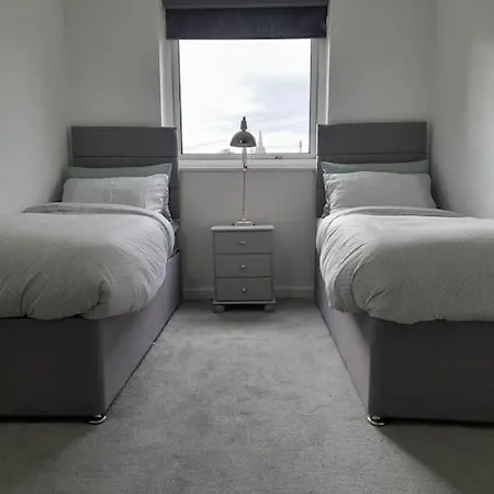 Cosy Apartment With Balcony And Breakfast Bishop Auckland Exterior photo
