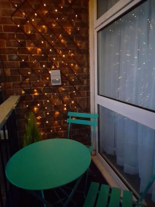 Cosy With Balcony And Breakfast * Bishop Auckland