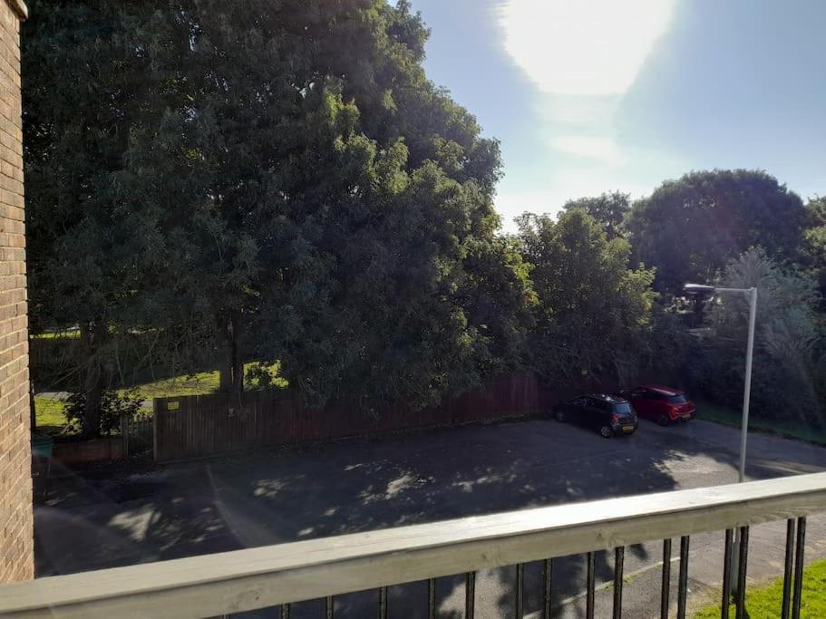 Cosy With Balcony And Breakfast Apartment *