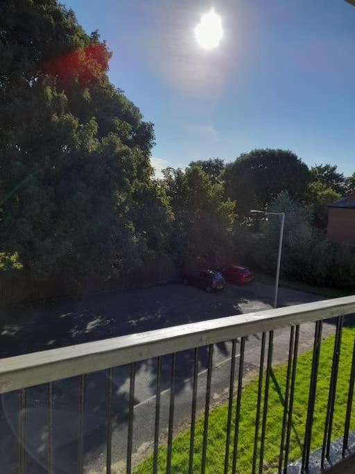 Cosy With Balcony And Breakfast Apartment Bishop Auckland