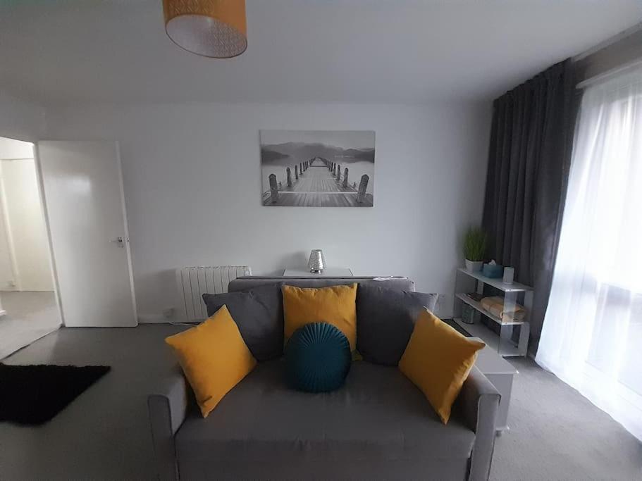 Cosy With Balcony And Breakfast Apartment
