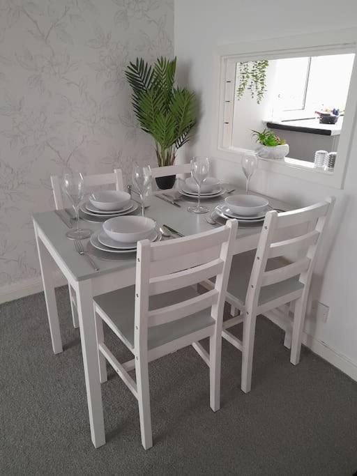 Apartment Cosy With Balcony And Breakfast